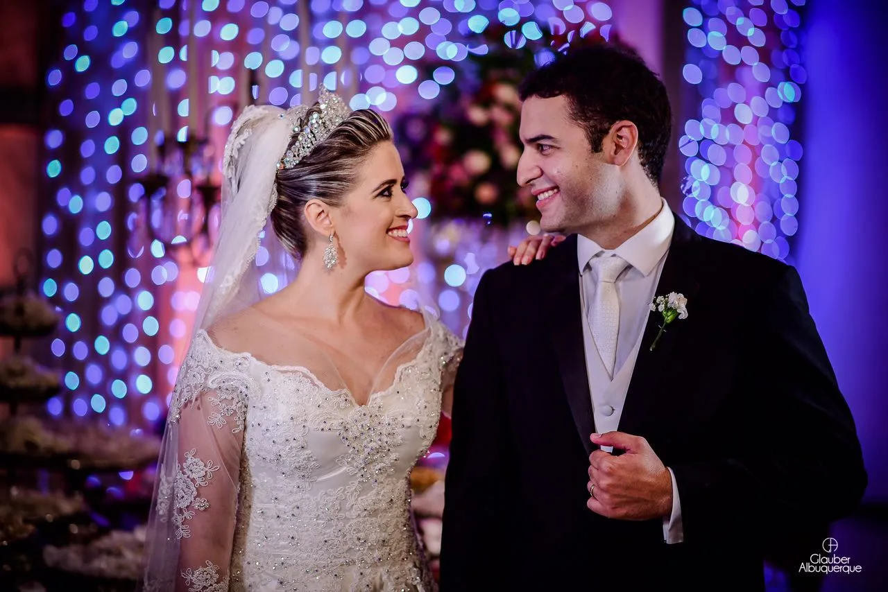 Amanda Queiroz e Júlio César dizem "sim"