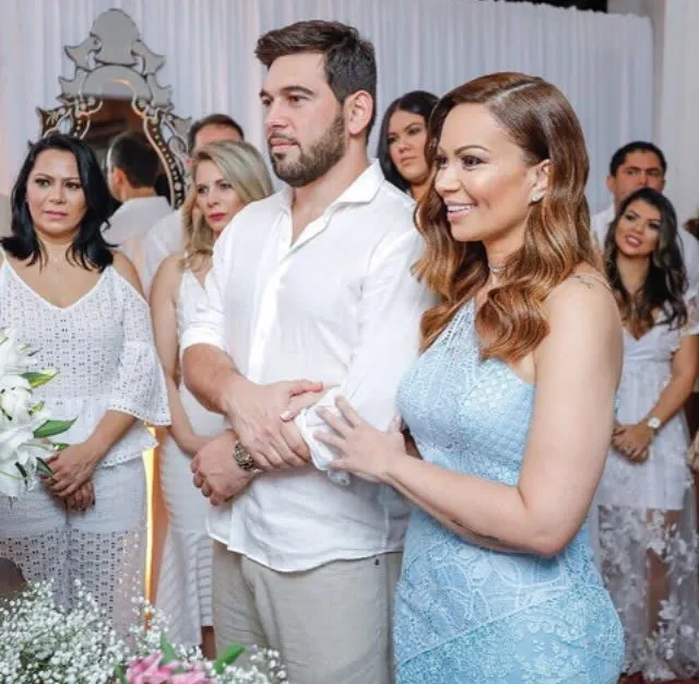 Sol Almeida casa com Leandro Andriani