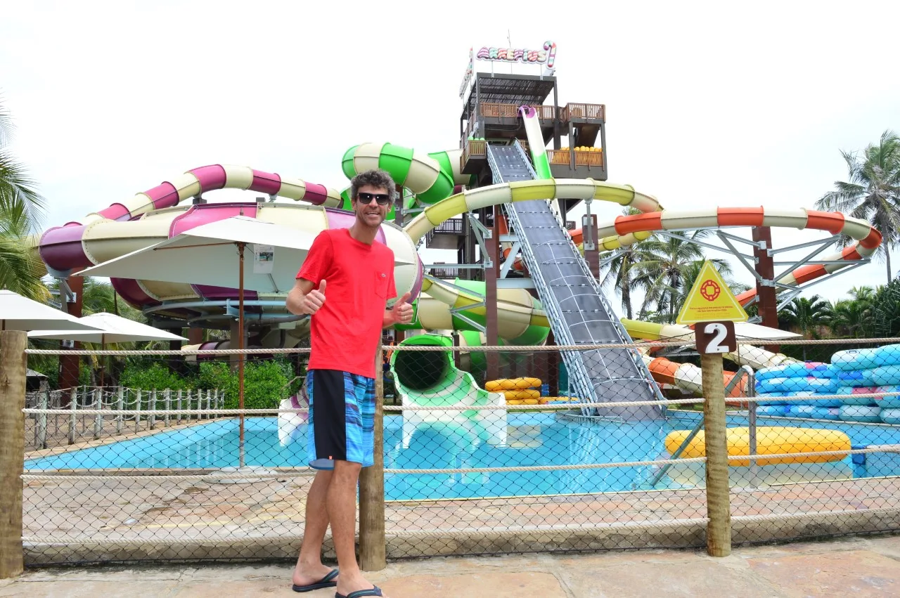 Guga se diverte no Beach Park