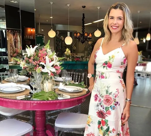 Liliana Rola armou almoço em sua Cosmic