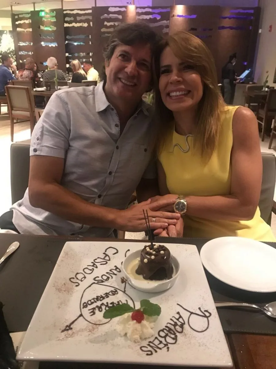 Maira e Aderaldo Silva comemoram 30 anos de casados