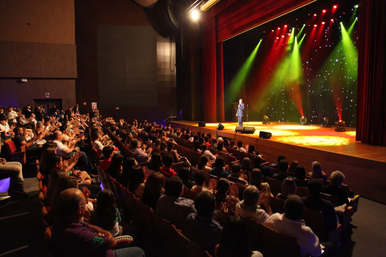 Teatro RioMar Fortaleza completa 3 anos de atividades