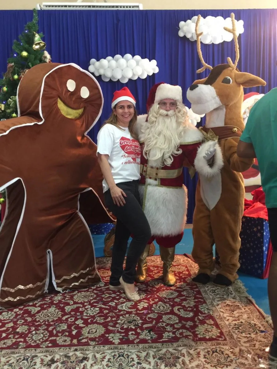 Crianças com câncer ganham festa de natal no Laliboom
