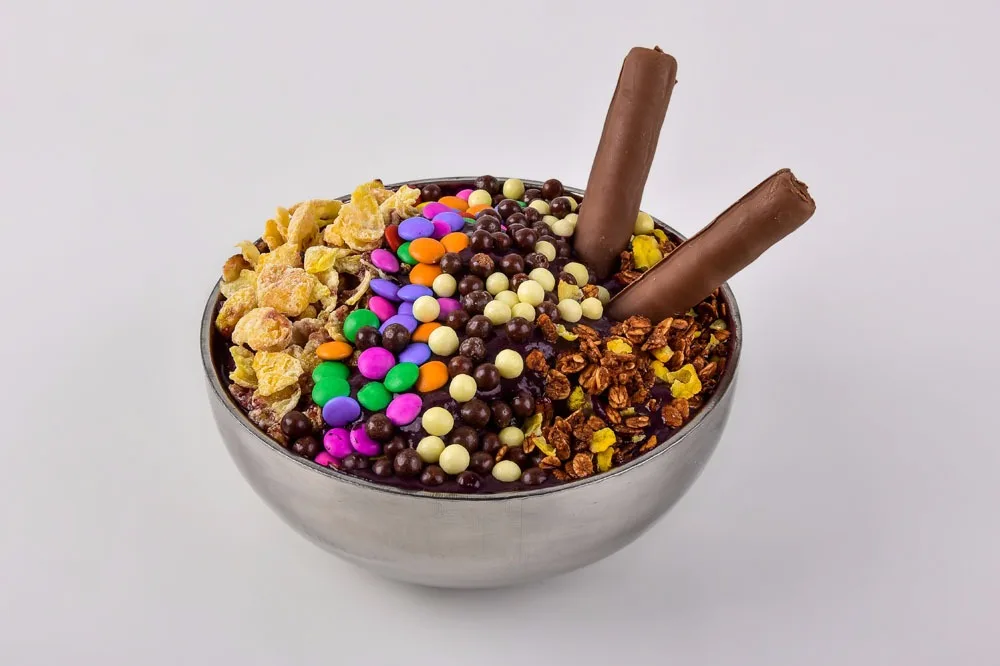 Açaí e mini churros de graça