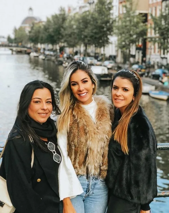 Amsterdam com as amigas