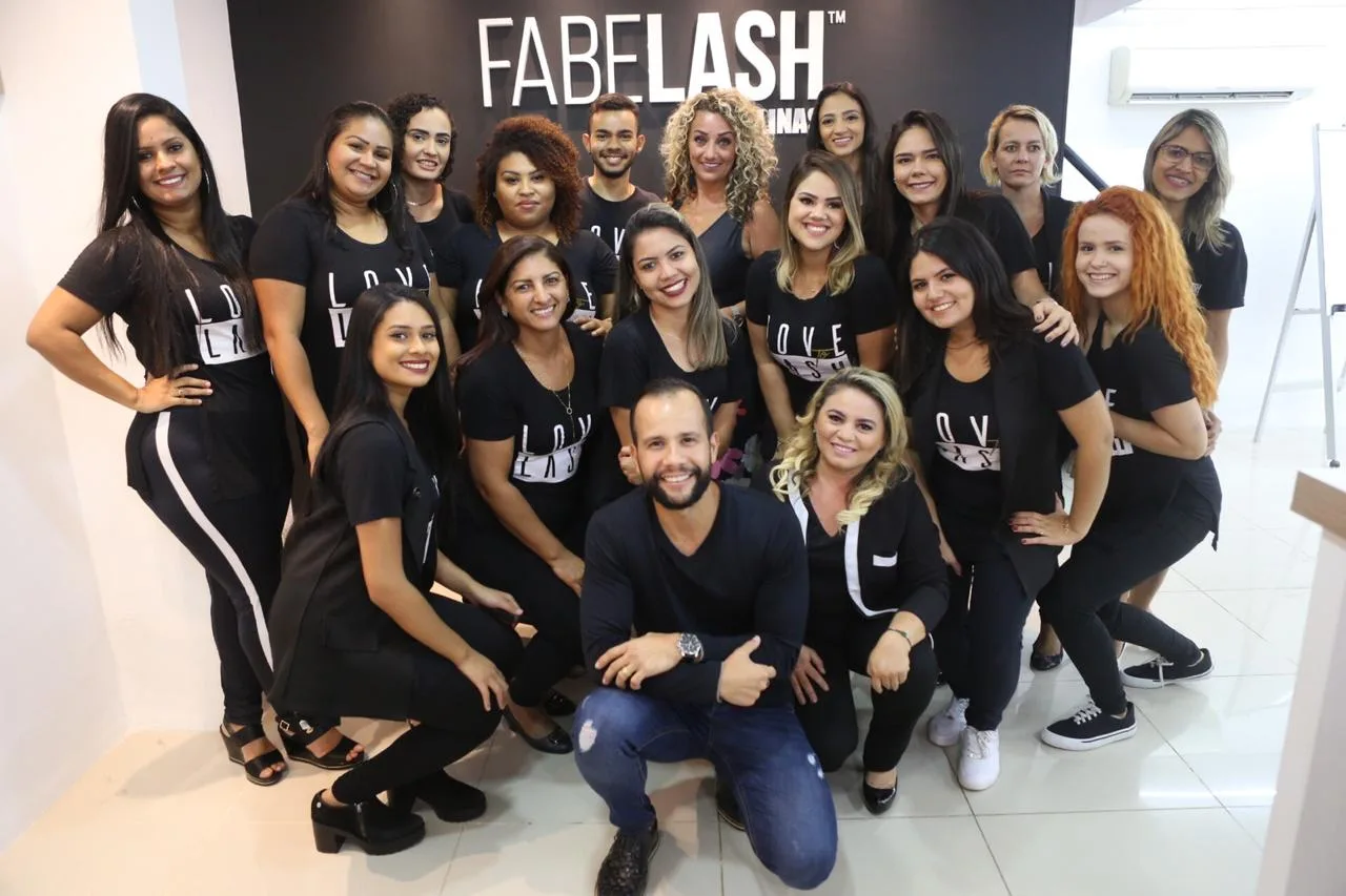 Fabelash Fortaleza recebe CEO da marca