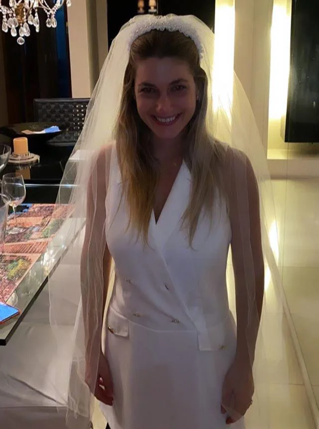 Bruna Magalhães ganha chá virtual