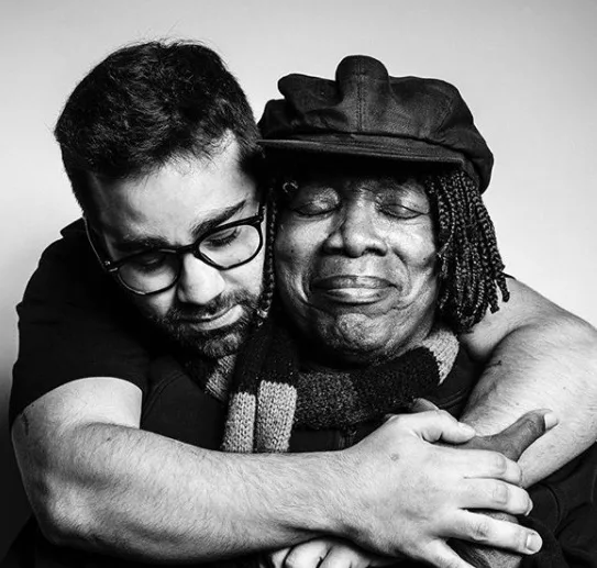 Milton Nascimento homenageia o filho