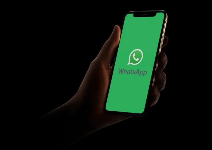WhatsApp lança figurinhas animadas e QR Code