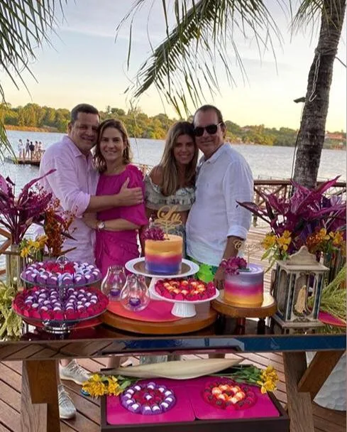 Luciana Fialho Borges festeja passagem pela folhinha