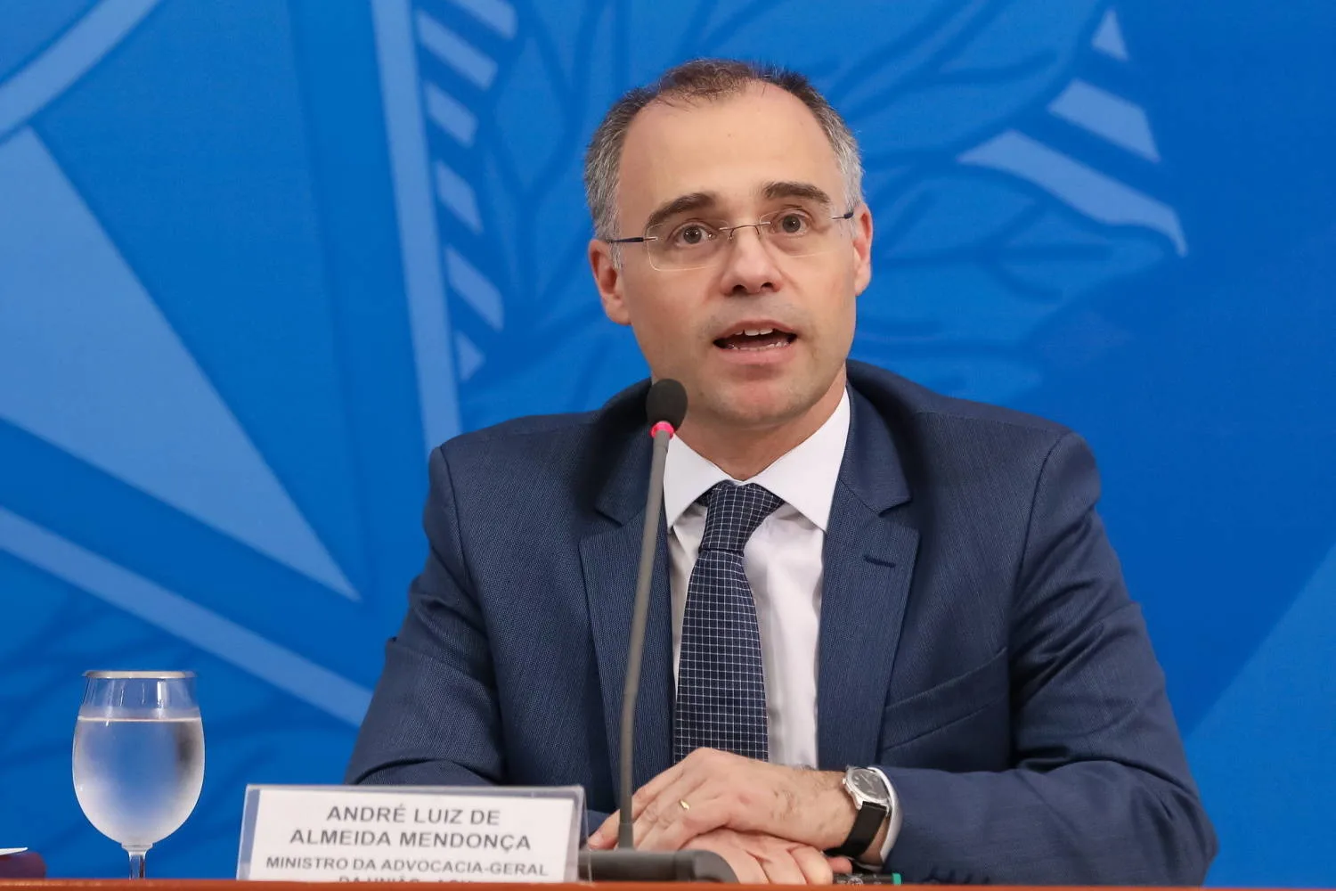 Ministro da Justiça faz cateterismo após mal-estar, mas passa bem