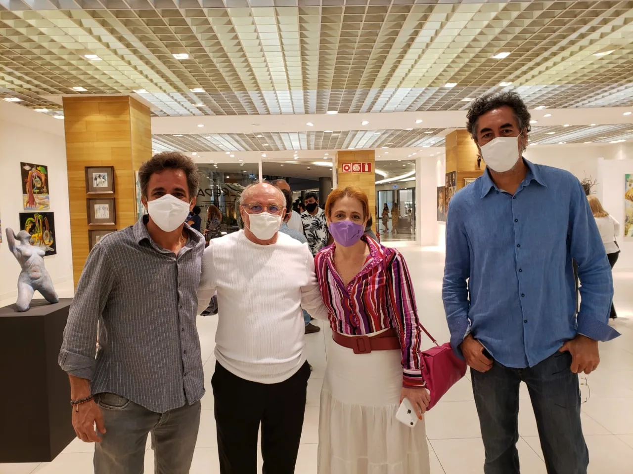 Iguatemi inaugura galeria com exposição “Veredas”, que reúne obras de artistas cearenses