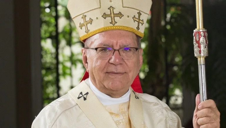 "Praias lotadas,prostíbulos abertos.Só tem coronavírus na Hóstia?", questiona arcebispo de Teresina