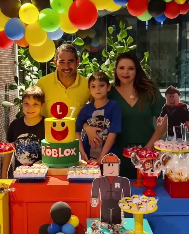 Christianny Diógenes e Will Maranhão assopram as sete velinhas do filho Levi