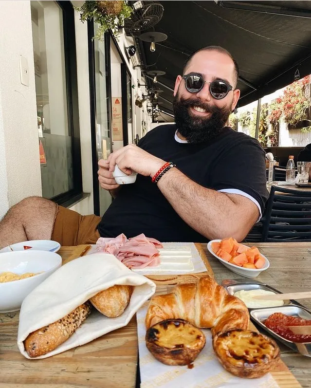 Luiz Victor Torres em temporada gastronômica e de descanso em São Paulo