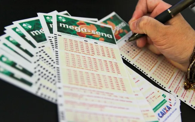 Mega da Virada 2020: duas apostas acertaram as seis dezenas