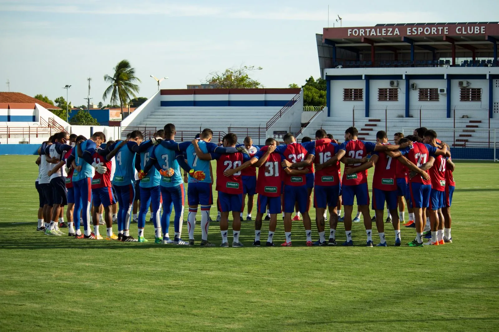 Sem revelar nomes, Fortaleza Esporte Clube confirma 10 jogadores com coronavírus