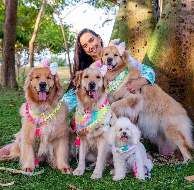 Luciana Athayde celebrou nova primavera com família e sexteto quatro patas