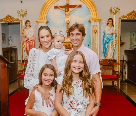 Marcela e Rodrigo Carvalho armam comemoração dupla para a filha caçula Eva