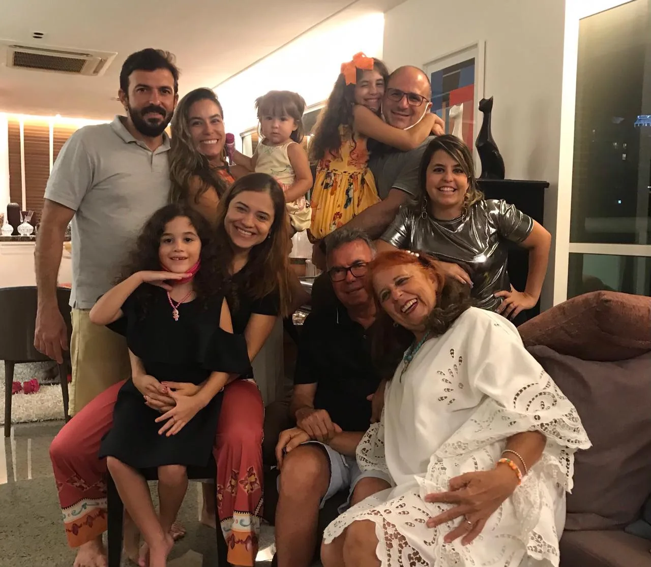Fátima Duarte ganhou os parabéns em comemoração surpresa