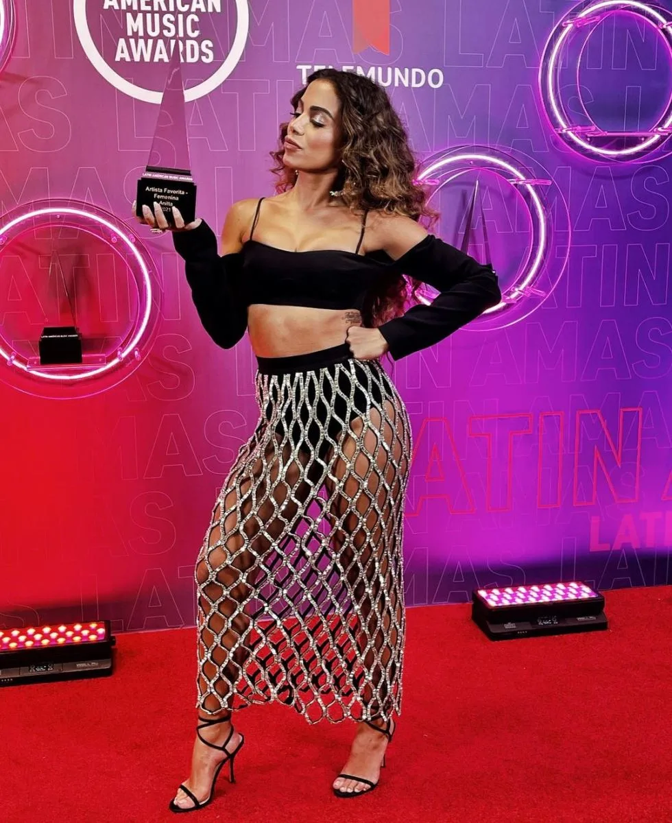 Anitta leva prêmio de “'Melhor Artista Feminina” no Latin America Music Awards