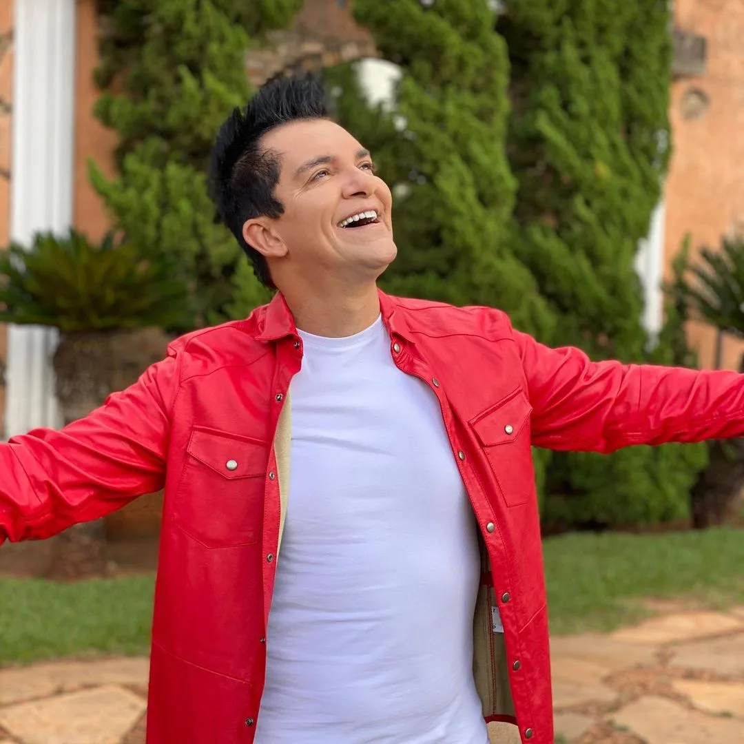 Programa de Regis Danese estreia neste sábado e conta com transmissão simultânea no Youtube