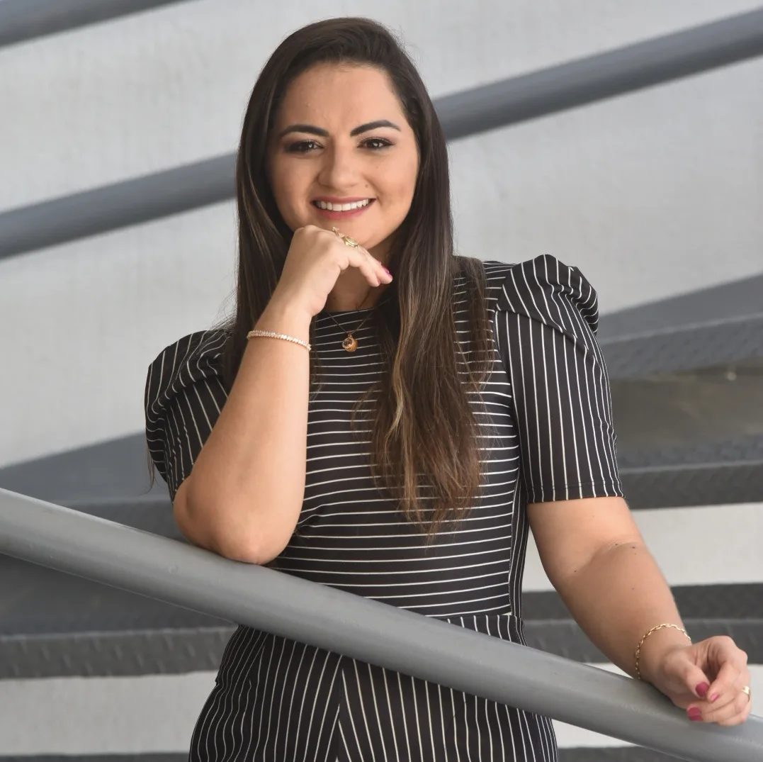 Referência no TikTok no Brasil, apresentadora Cleane Fontenele acredita na plataforma transmídia