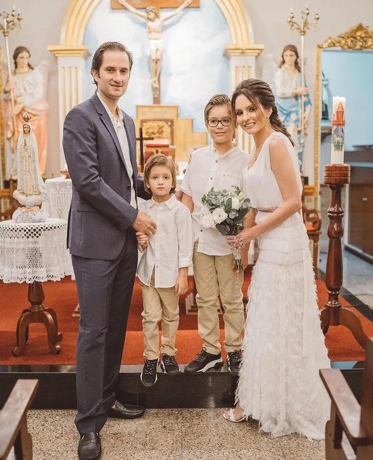 Denise e Daniel Pio renovam os votos de casamento