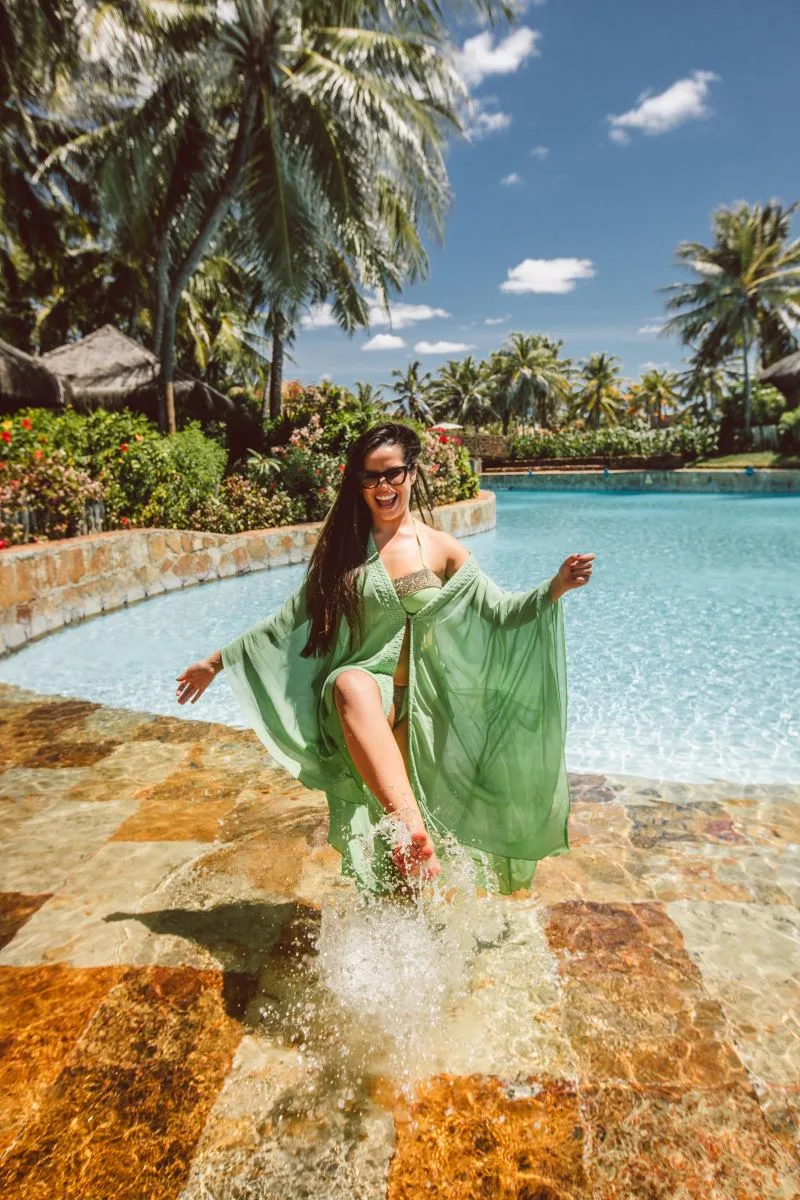 Em sua passagem pelo Ceará, Juliette Freire passou pelo Beach Park e desceu no Insano
