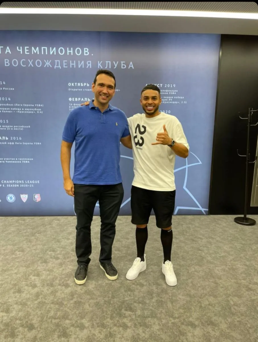 Fisioterapeuta Paulo Andrade acompanha o jogador Wanderson do FK Kransnodar