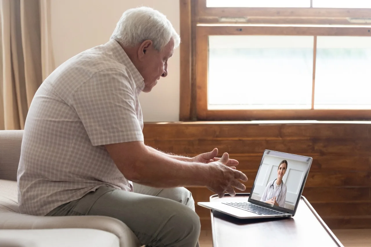 Telemedicina tem sido a opção mais recomendada para evitar aglomerações