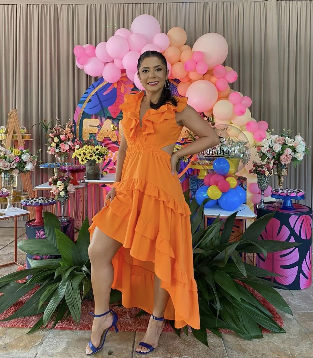 Ana Paula Ludgero celebra aniversário com “Farofa da Paulinha”