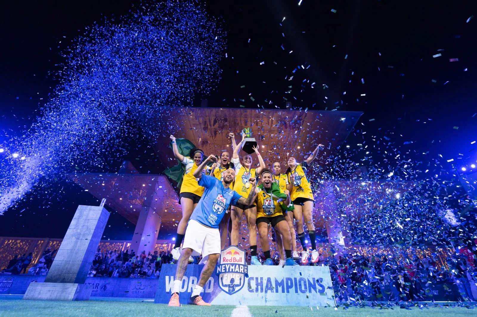 Cearenses são campeãs de torneio de futebol organizado por Neymar, no Catar