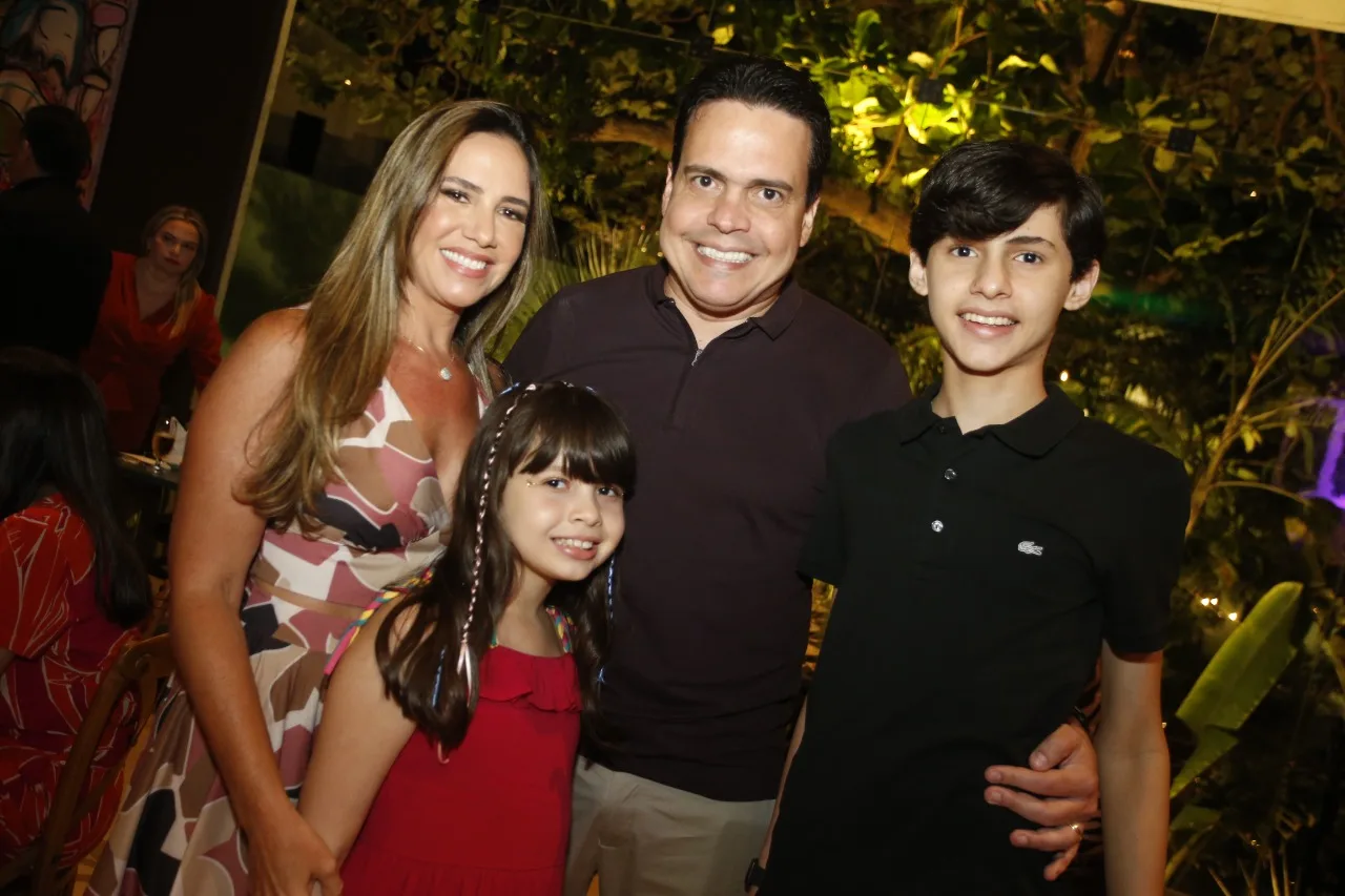 Fabiano Barreira celebra aniversário em dupla ocasião