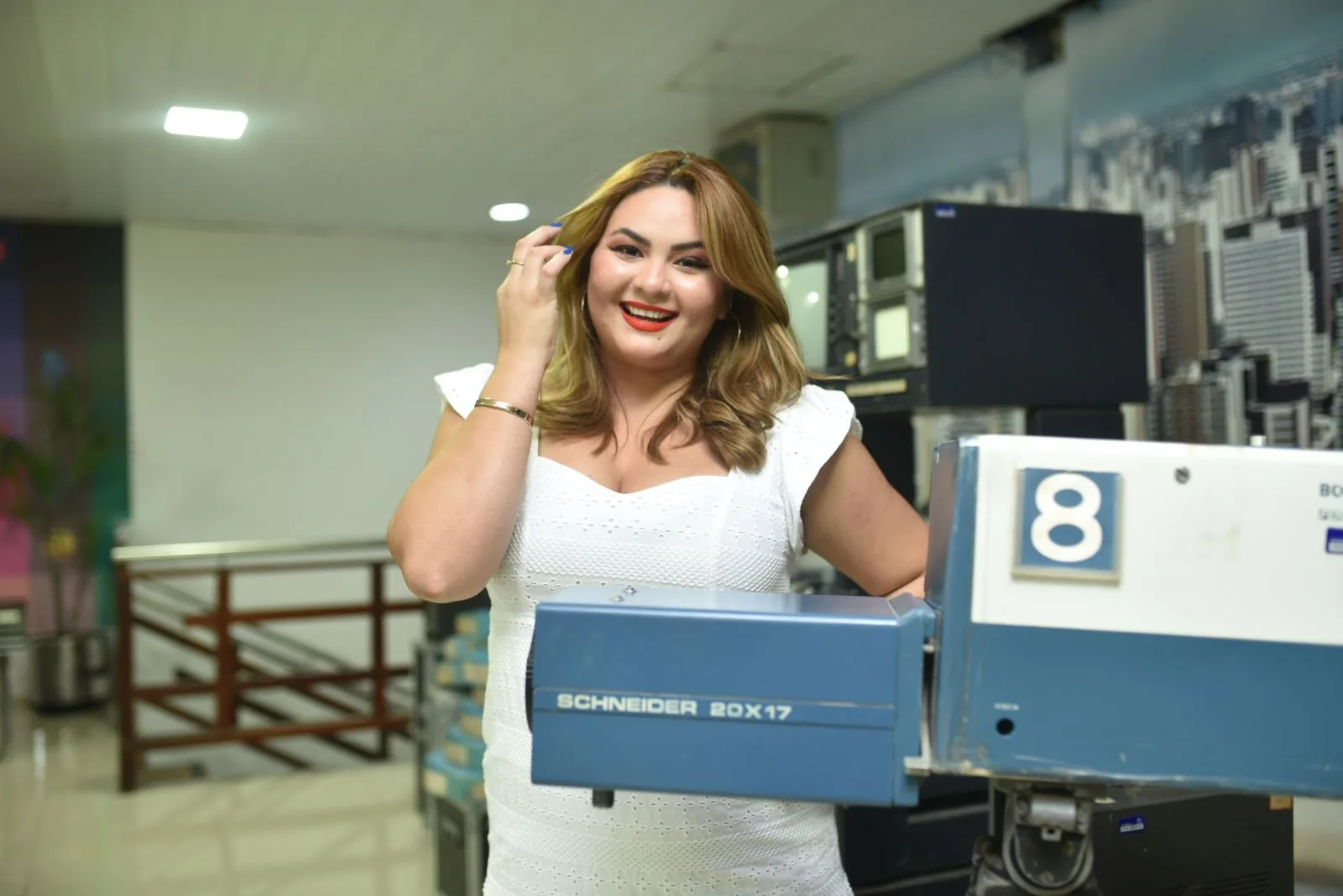 “Venenosa” da TV Cidade, Mayara Lorenna comanda quadro de entretenimento; confira entrevista