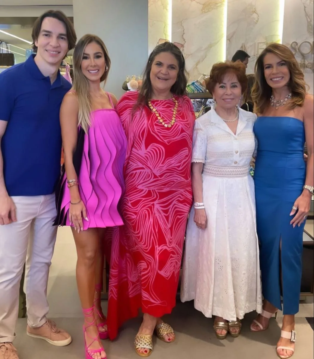 Meia Sola lança coleção Verão com a presença de Luiza Barcelos