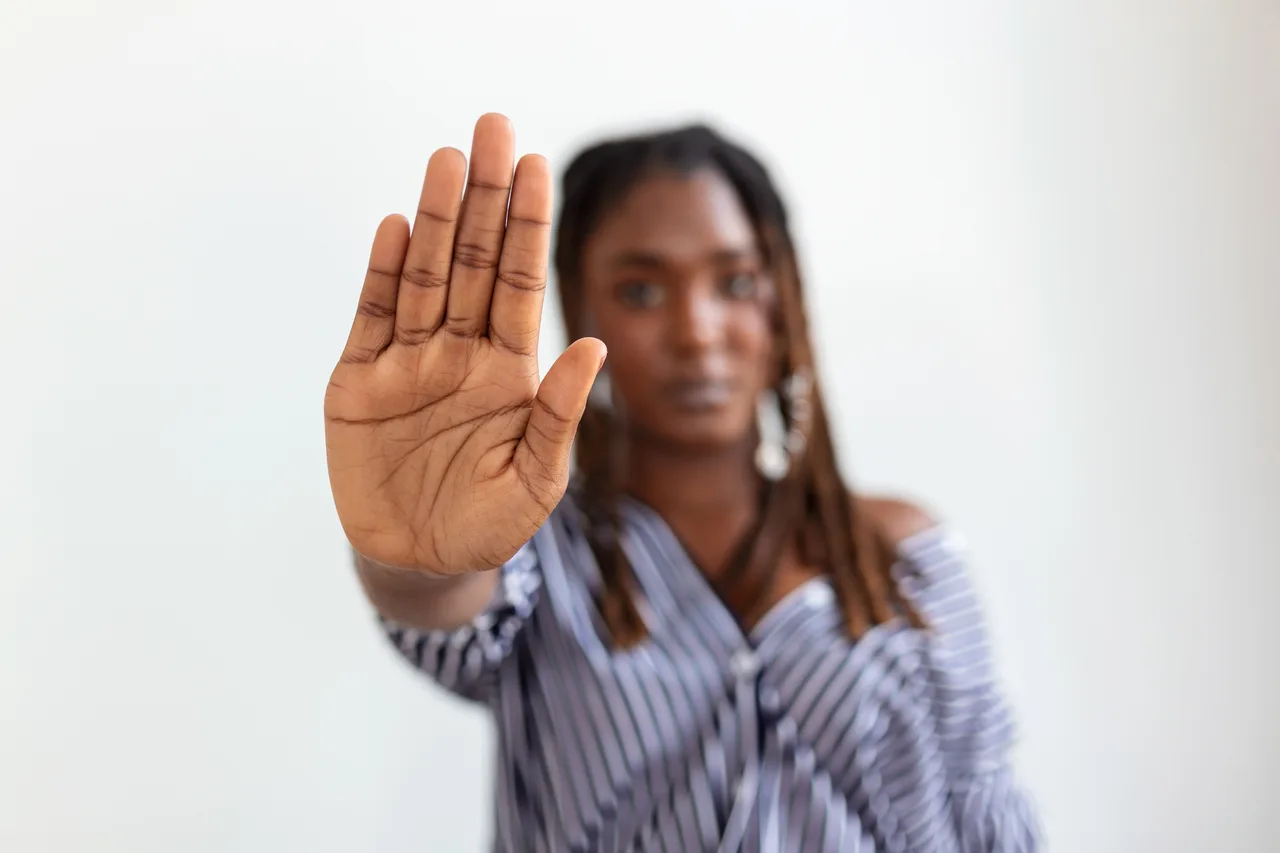 Projeto cearense contra violência à mulher vence prêmio de Direitos Humanos