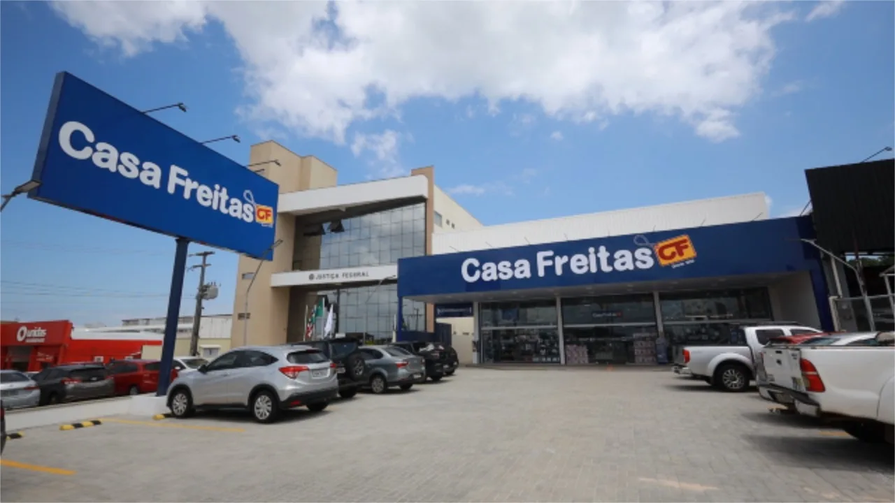 Casa Freitas patrocina Campeonato Cearense de Futebol no Grupo Cidade de Comunicação
