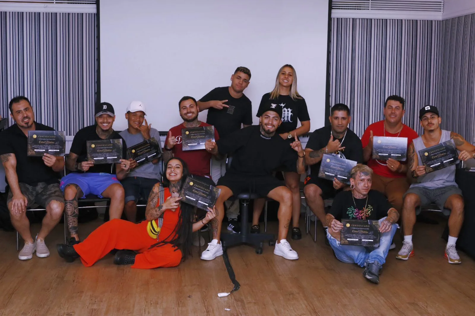 Tatuador Catriel Medeiros faz workshop de tatuagem realista em preto e cinza e dá dicas para inician