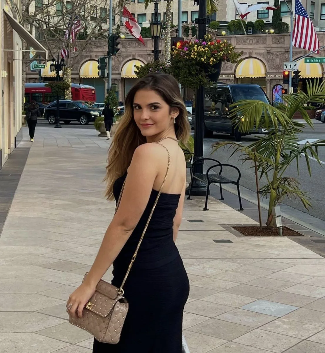 Gabriela da Escóssia causa frisson em Beverly Hills