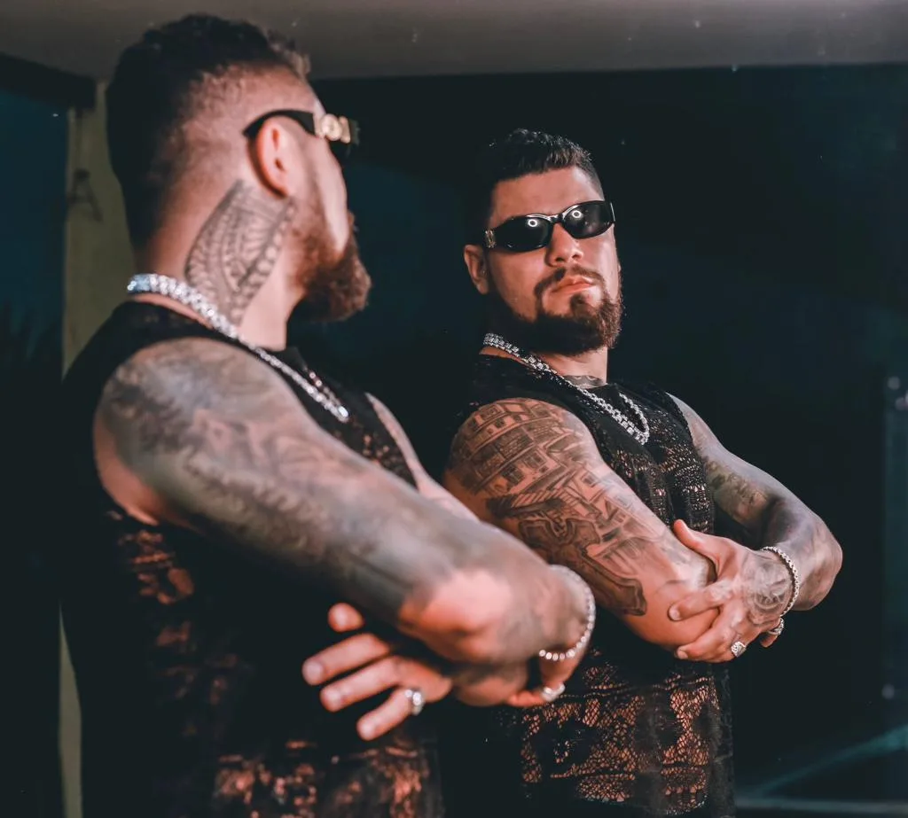 Rapper goiano Donato no Relato impacta com performance em novo clipe