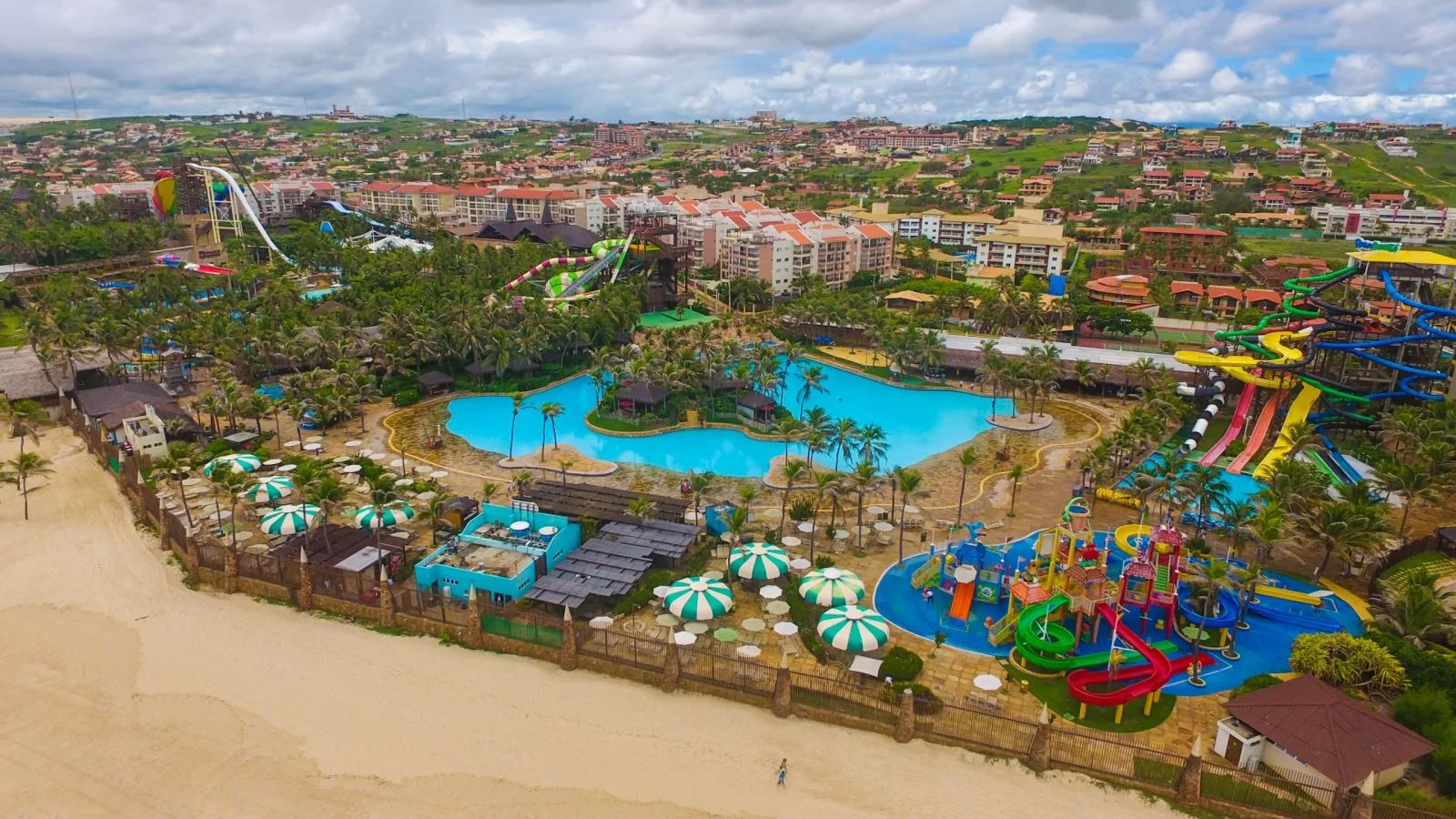 Beach Park anuncia retorno do toboágua Moreia Negra