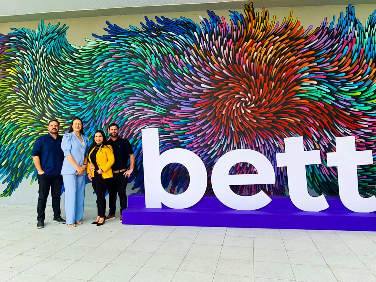 SL Editora lança coleção Educa + Ação Financeira durante o Bett Brasil 2023