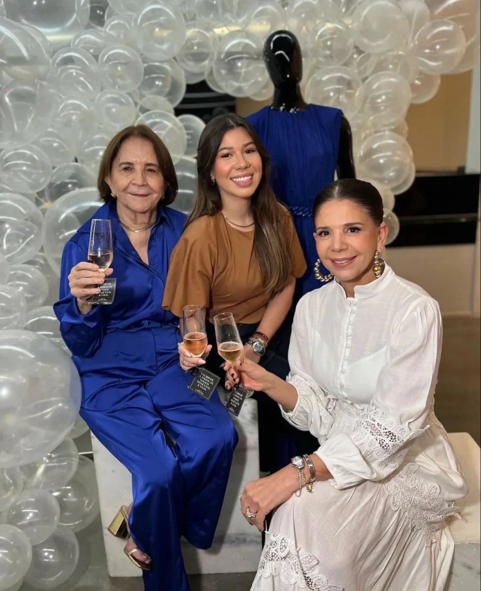 Lenita realiza ação especial em todas as lojas para celebrar 37 anos de história