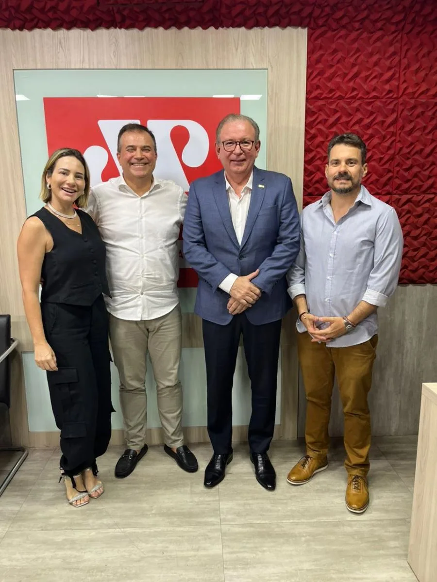 Ricardo Cavalcante destaca crescimento da economia em entrevista à rádio Jovem Pan News Fortaleza