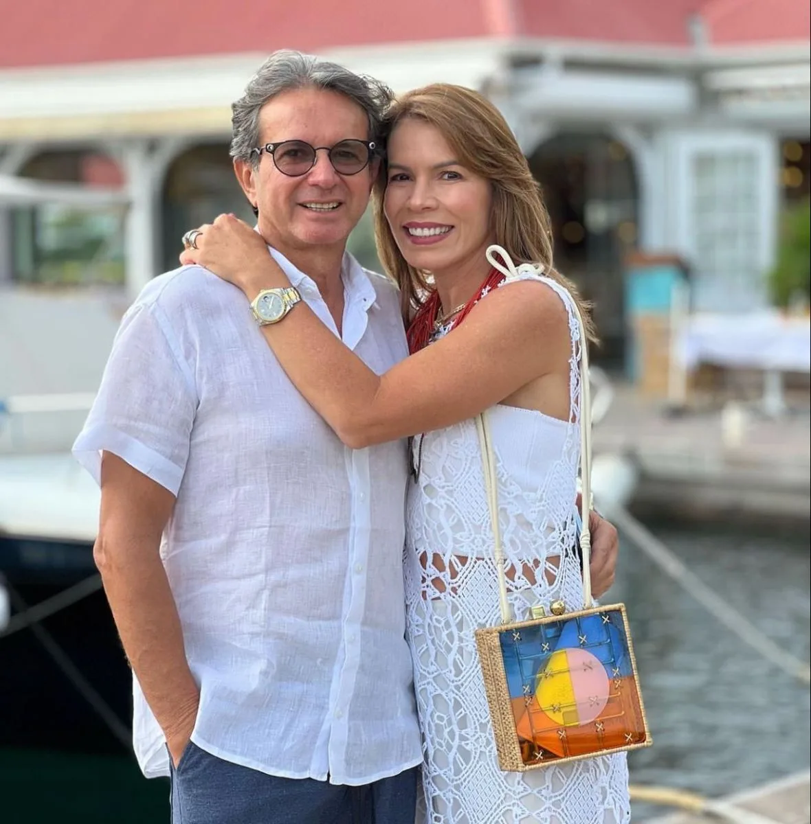 Aderaldo e Maira Silva curtem dias de férias em St. Barths