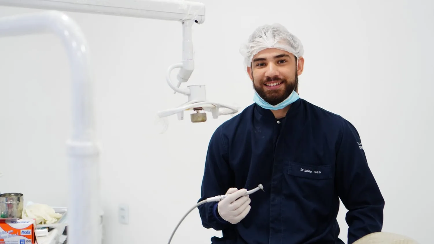 Vantagens, desvantagens e tudo mais sobre os alinhadores invisíveis
