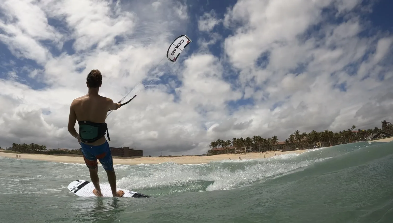 Beach Park recebe lançamento da 5ª edição do MolokaBRA Downwind