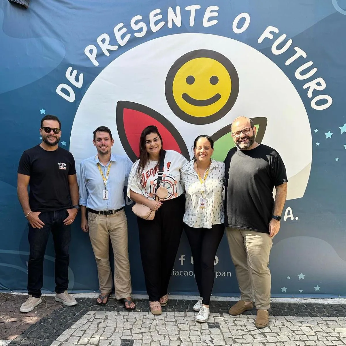 Victor Costa visita Casa Amarela e Hospital da Associação Peter Pan