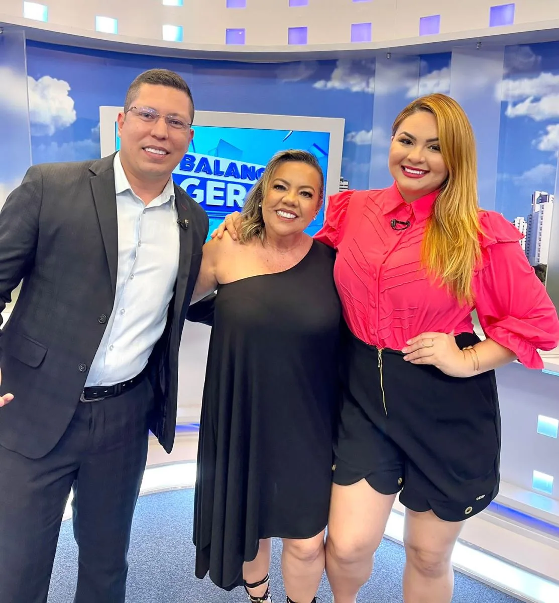 Pimenta Malagueta anuncia novidades da carreira em visita ao Grupo Cidade
